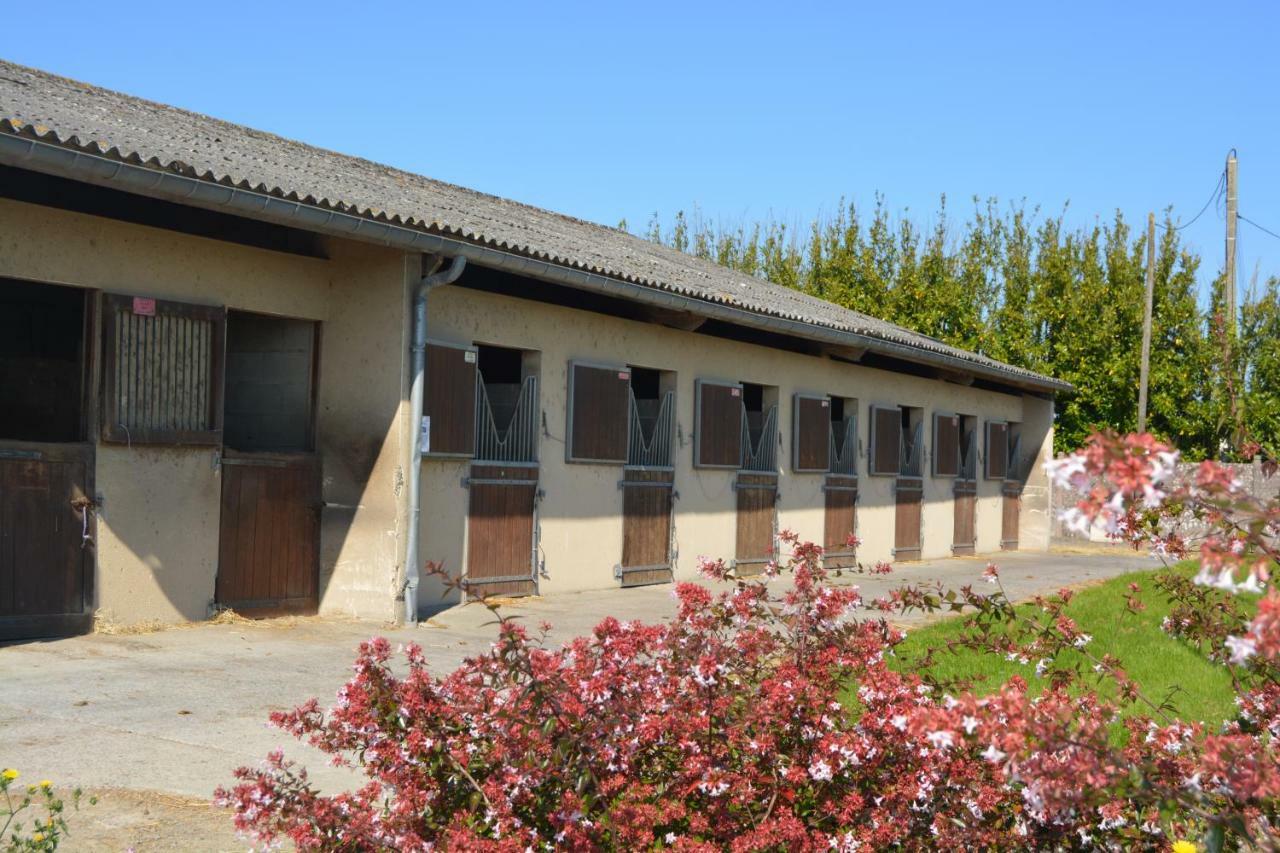 gite des amoureux la tanière Pontorson Esterno foto