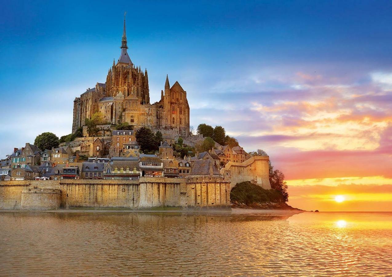 gite des amoureux la tanière Pontorson Esterno foto
